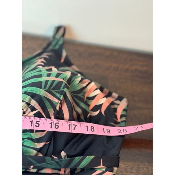 City Chic Black and Tropical Low Cut Swimsuit Multi-color XL/22 - Picture 8 of 12